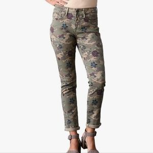 Seven7 Green Camo Floral Mid Rise Slim Straight Jeans size 10